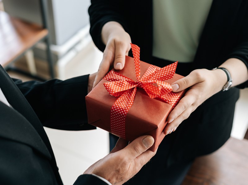 Promotional gifts for customers